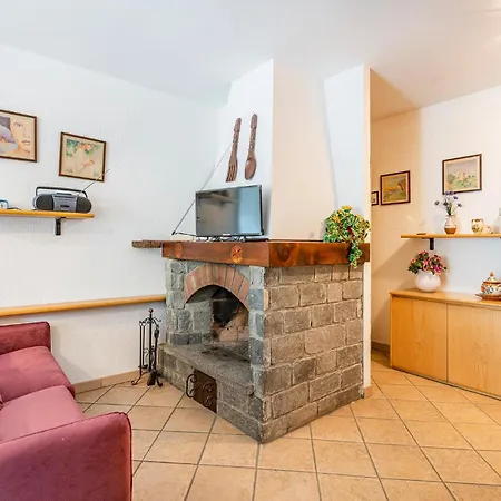 2 Bedroom Cozy In