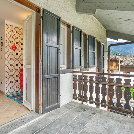 Апартаменты 2 Bedroom Cozy In Морже